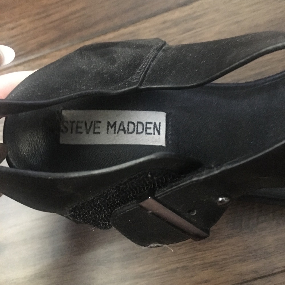 STEVE MADDEN Black Gelato Platform Sandals - Picture 4 of 9